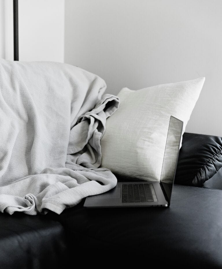10 Joyful Tips for Managing Pregnancy Fatigue in Your First Trimester